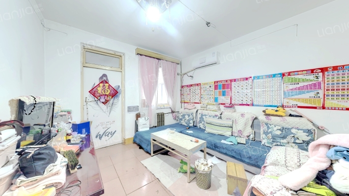 海红住宅小区二手房实景图