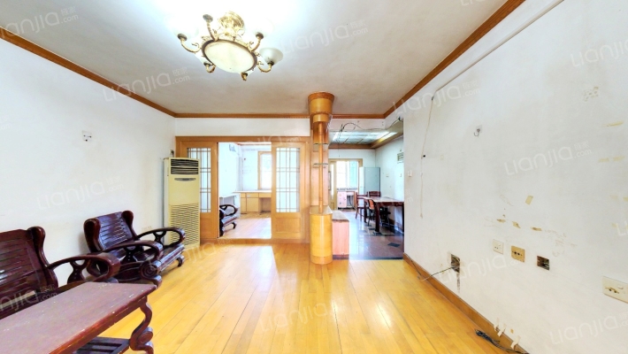 鸿明小区二手房实景图