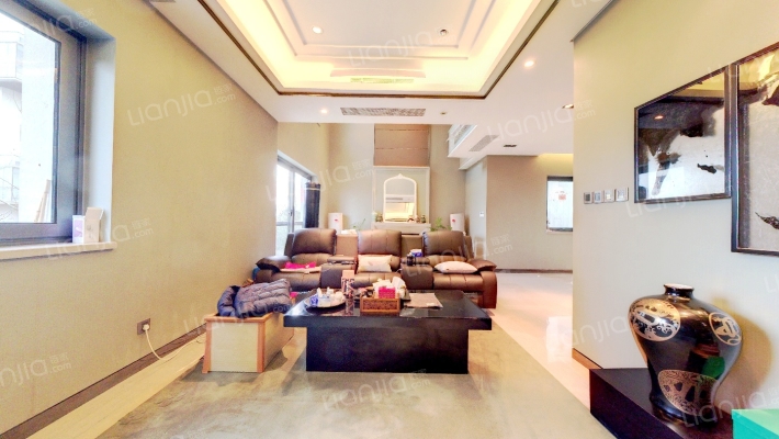 保利天琴宇舍二手房实景图