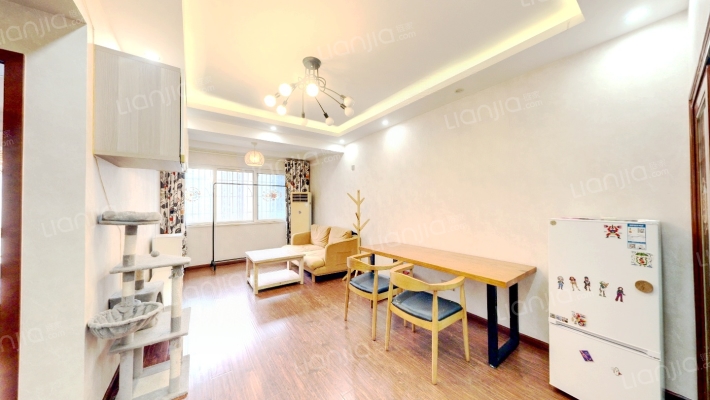 加来金大厦二手房实景图