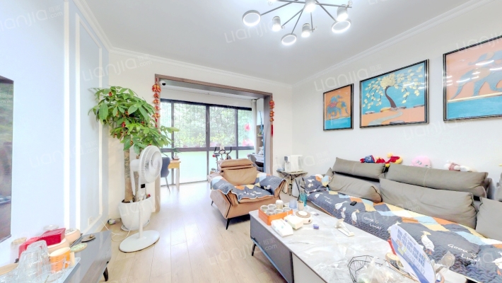 太平盛世B区二手房实景图