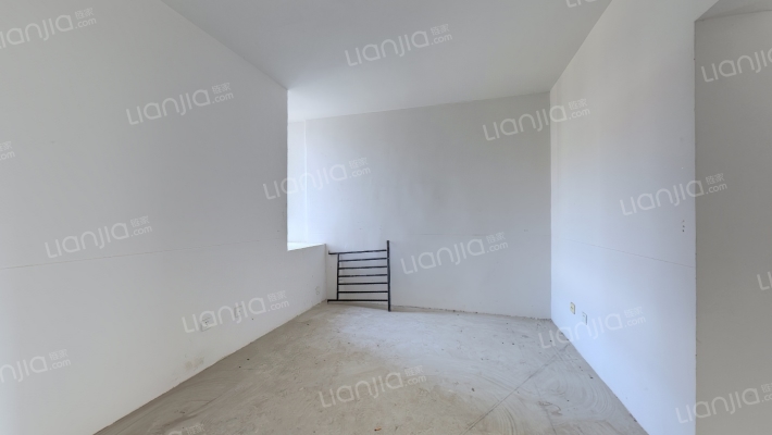 盛秦花园二手房实景图