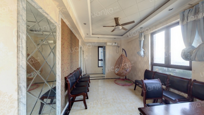 星耀天地二手房实景图