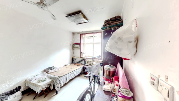 国资委万年路45号院二手房实景图