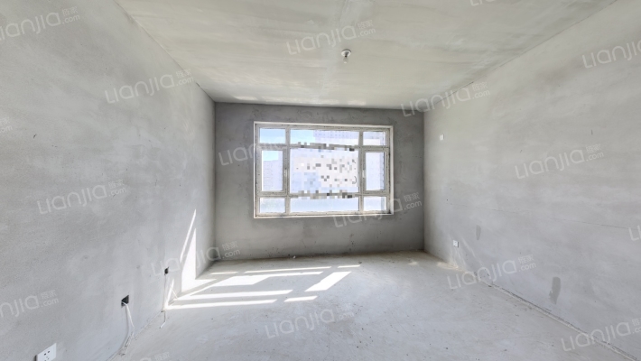 新星宇和润上邻B区二手房实景图