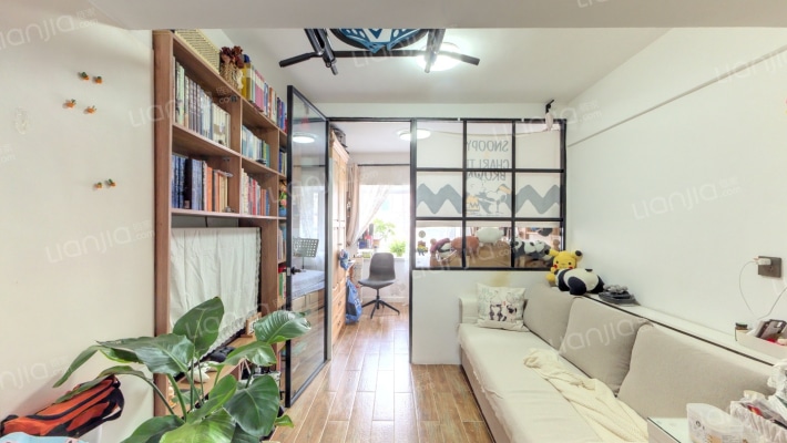 八卦社区二手房实景图