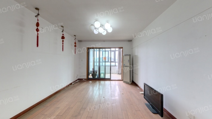 卓越蔚蓝海岸一期二手房实景图