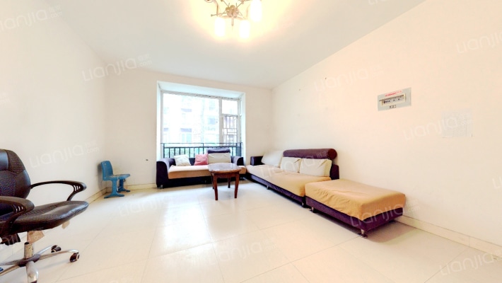 王府锦苑二手房实景图