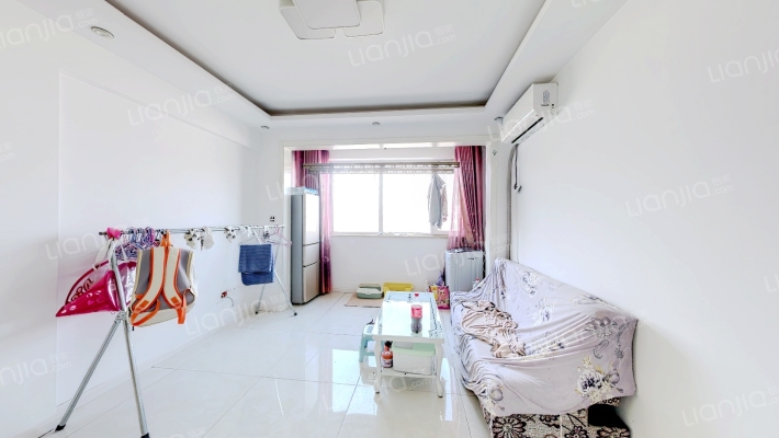 蓝天城市大厦二手房实景图