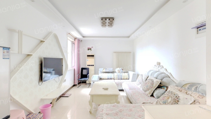 财信圣堤亚纳小区二手房实景图