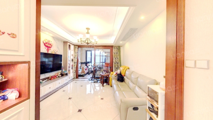 保利海上五月花A区二手房实景图