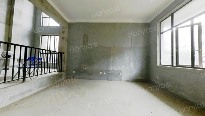 祥源城湖山别墅二手房实景图