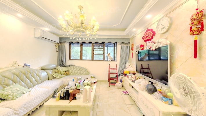 世茂上游墅三期二手房实景图