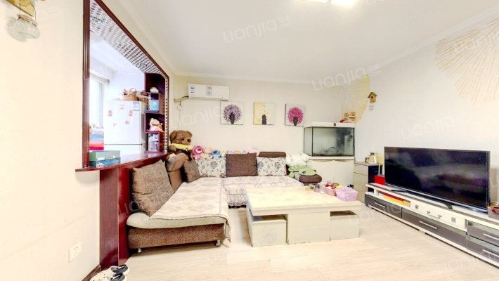 龙福家园二手房实景图