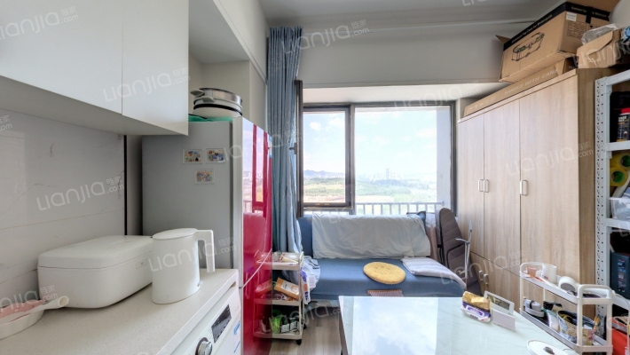 鲁商凤凰广场二期二手房实景图