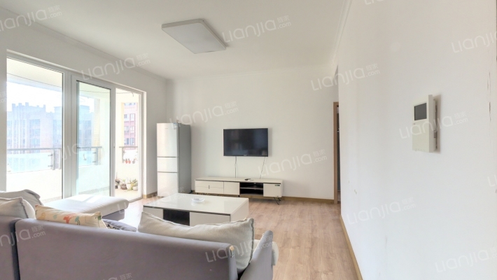 隆基泰和铂悦山二手房实景图