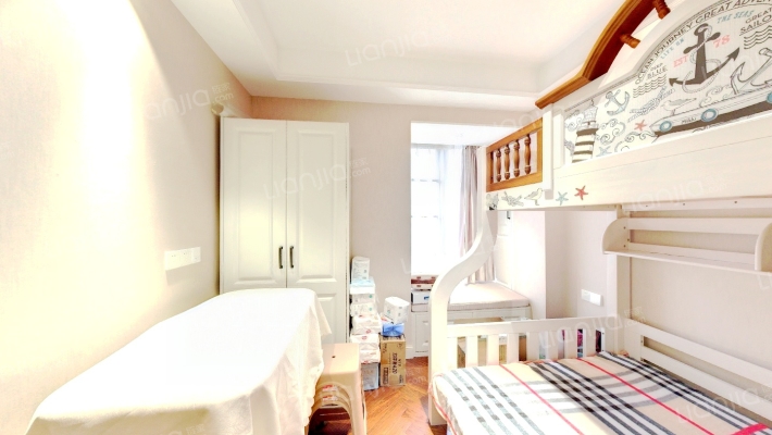 国际公园长岛区二手房实景图