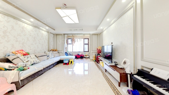 鲁能领秀城中央公园东区二手房实景图