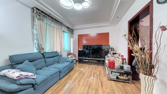 八鸽岩路117号二手房实景图