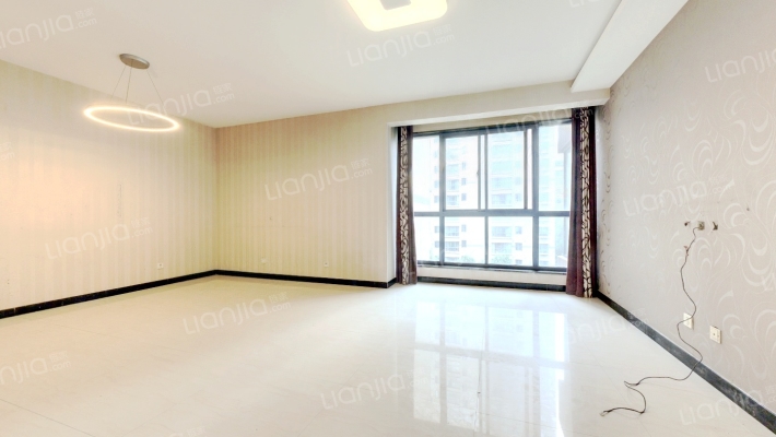 龙城铭园一期二手房实景图