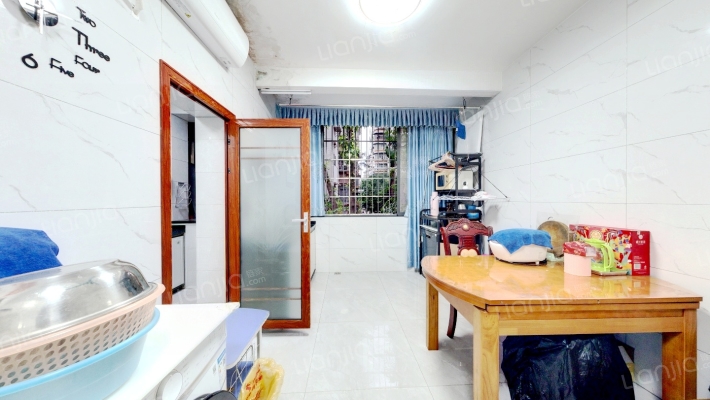 和平新村二手房实景图