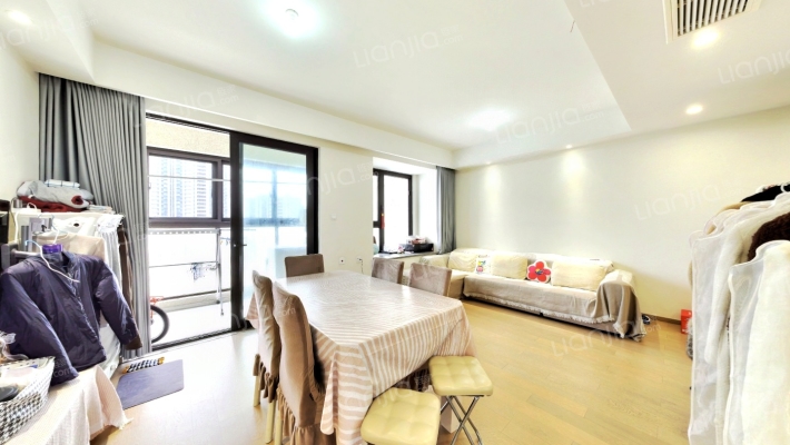 首创禧悦芳菲二手房实景图