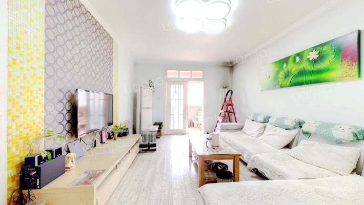 鼎新花园二手房实景图