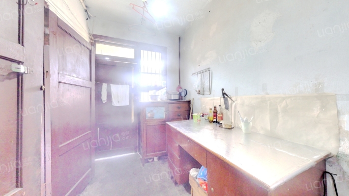 仁厚街18号二手房实景图