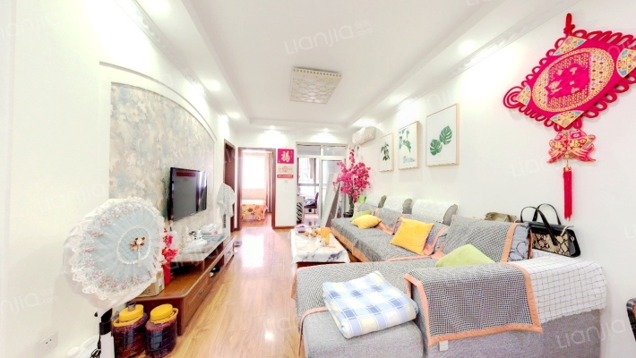 光华可乐小镇B区二手房实景图