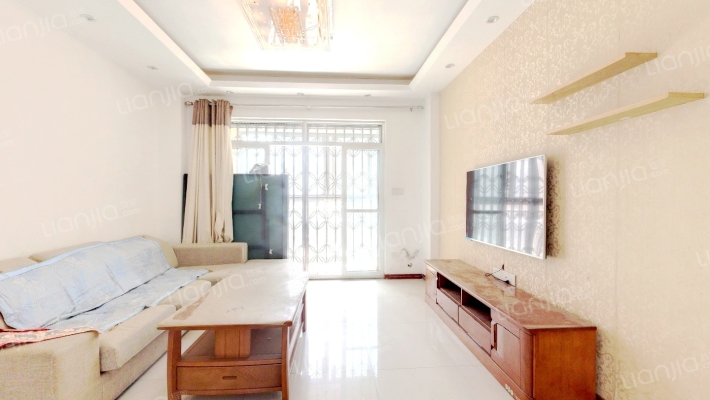 现代森林小镇二手房实景图