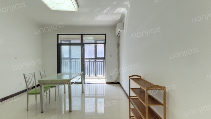 龙栖湾1号院二手房实景图