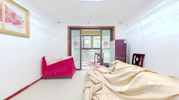 新城翡翠湾二手房实景图