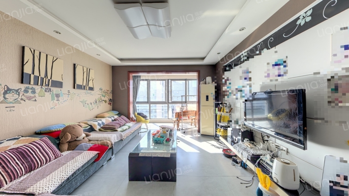 蓝波金典二手房实景图