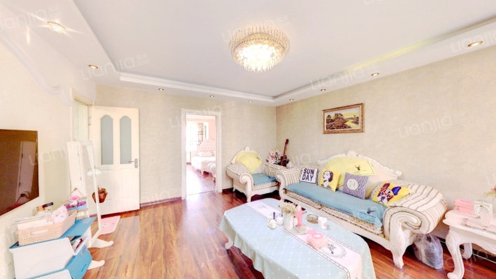 廊桥国际二手房实景图