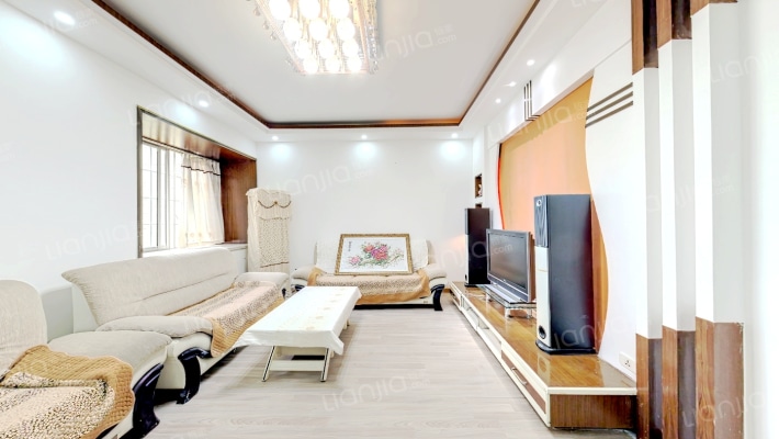 聚英花园二手房实景图