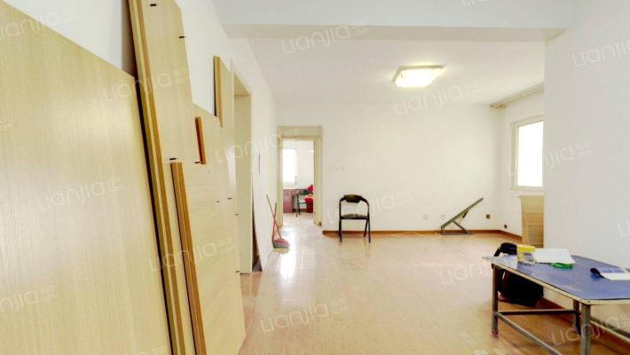 聚龙花园二手房实景图