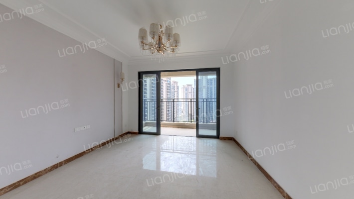 松湖悦龙台二手房实景图