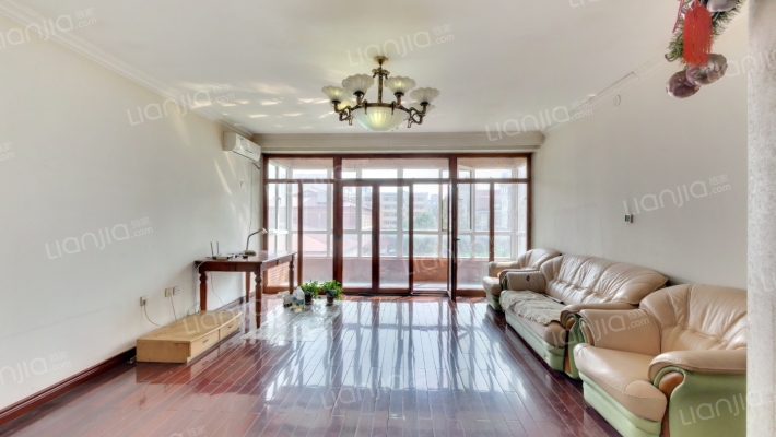 人和名苑二手房实景图