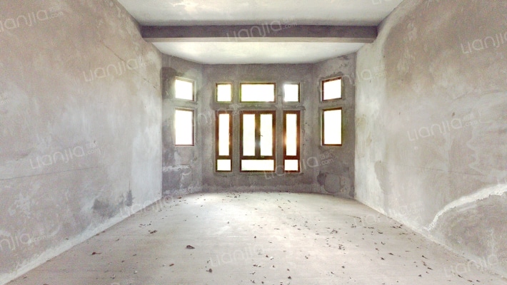 晋愉碧怡林畔二手房实景图