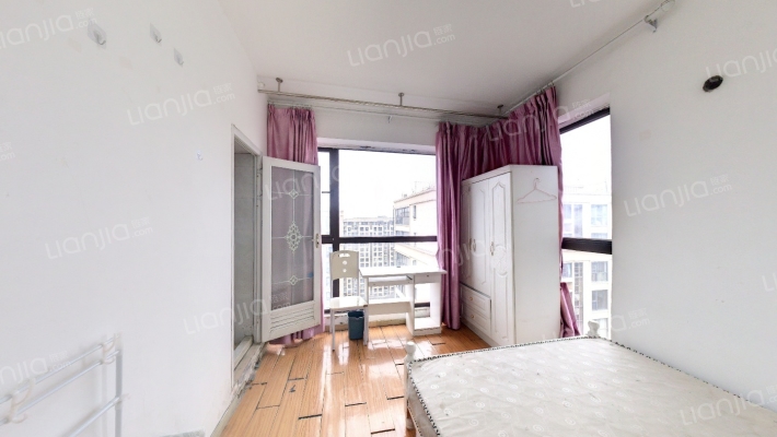 雍泽府二手房实景图