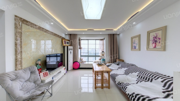 松雅湖畔二手房实景图