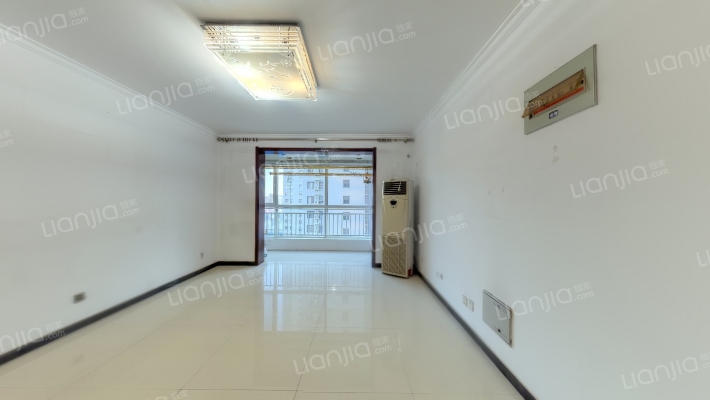 柏林怡园二手房实景图