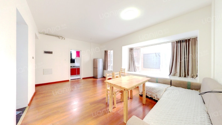 润扬双铁广场石犀里二手房实景图