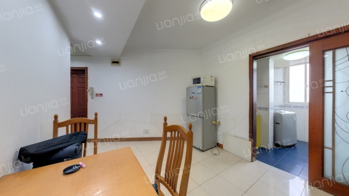 凌高小区二手房实景图