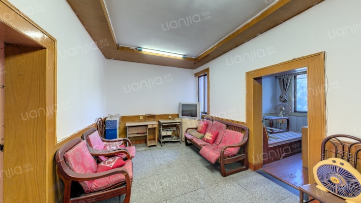 龙凤新村二手房实景图