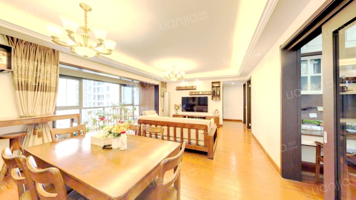 万科城二手房实景图