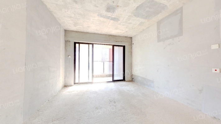 星河丹堤V区二手房实景图