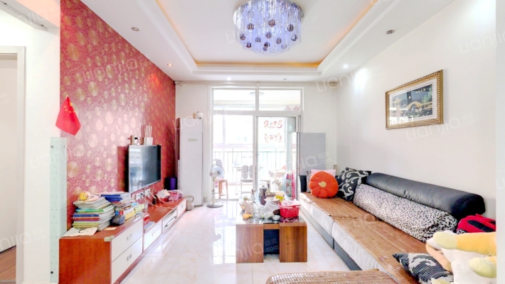 金舆名苑二手房实景图