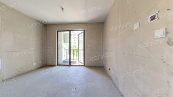 帕提欧二期二手房实景图