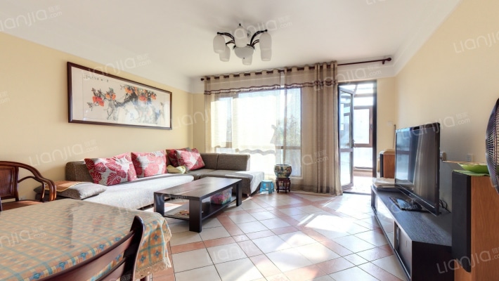 海阔水岸花墅二手房实景图